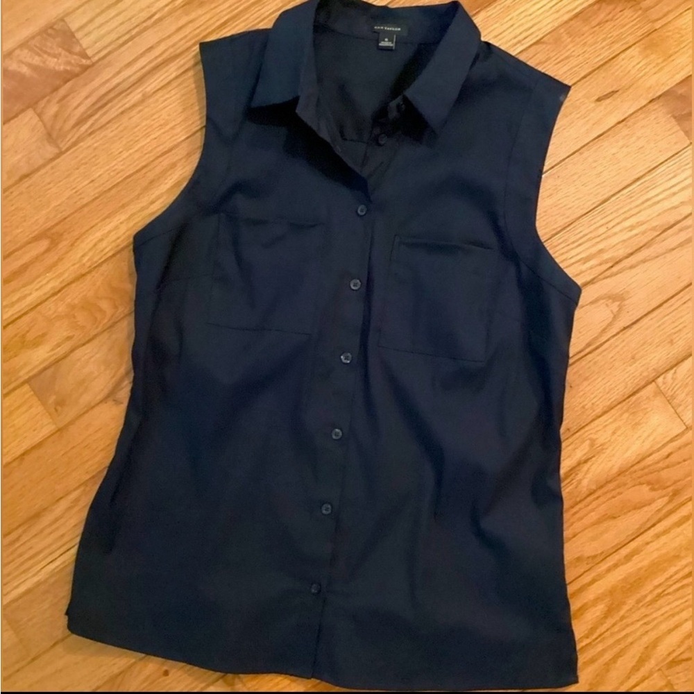 NEW ANN TAYLOR COTTON SLEEVELESS STRETCH BUTTON DOWN - STRAIGHT HEM WITH VENTS